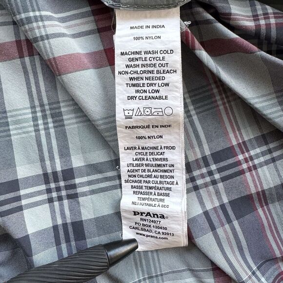 Prana Small Gray Plaid Short Sleeve Button Up Men's‎ Hiking Shirt - Picture 6 of 7